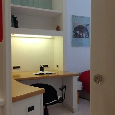 Interno 6 Rome