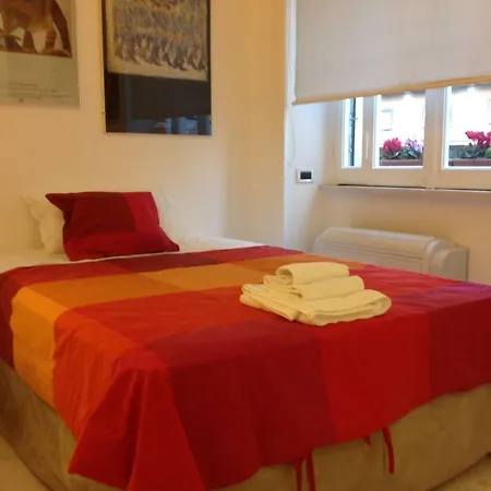 Appartement Interno 6 *